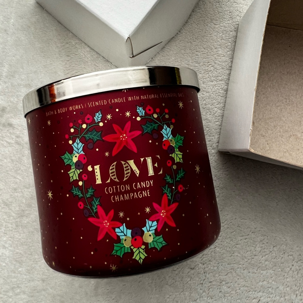 🎁 Bath & Body Works Seasonal “Love” 3 Wick Cotton Candy Champagne Candle